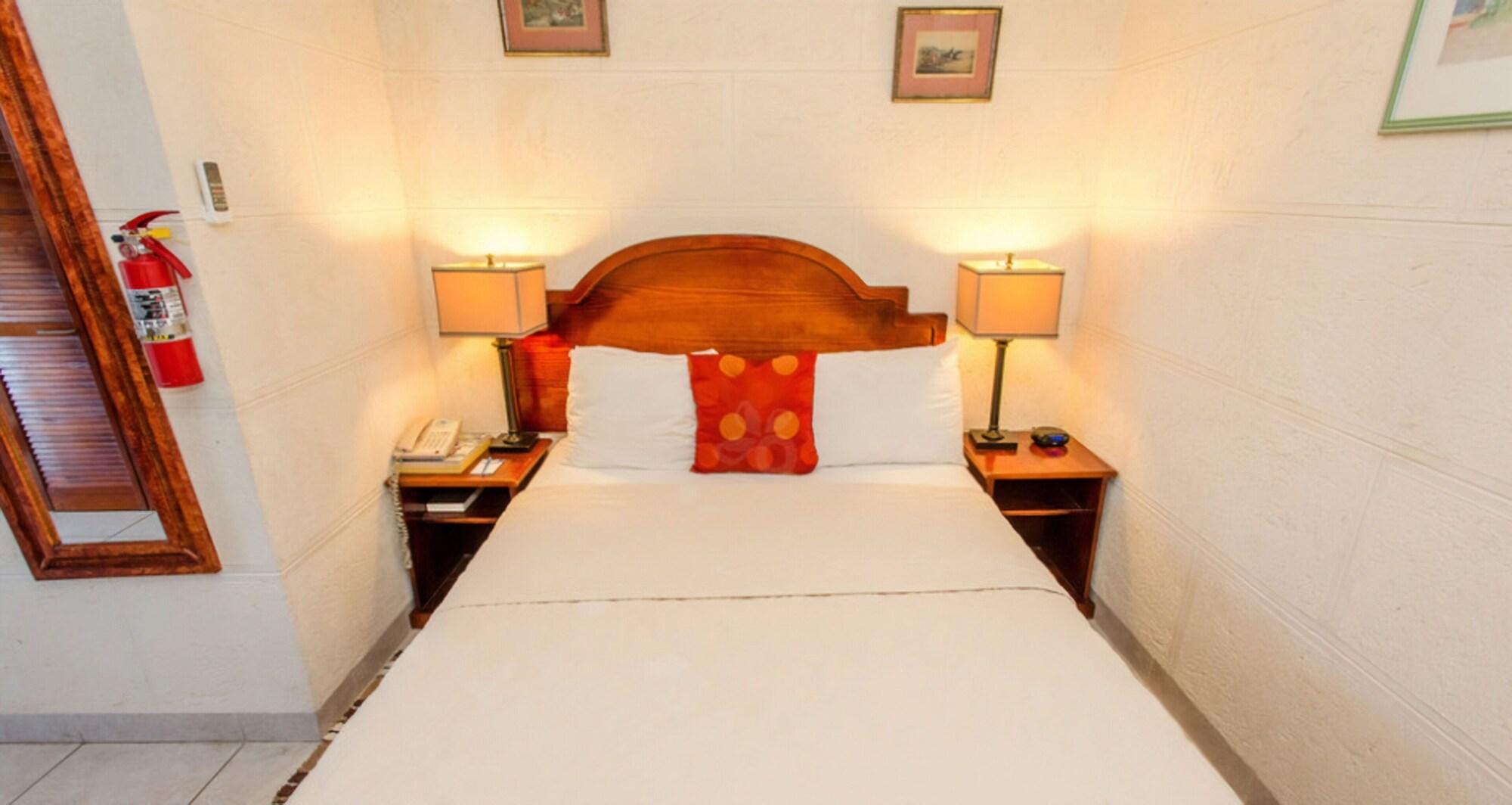 Ocean 15 Hotel Christ Church Esterno foto