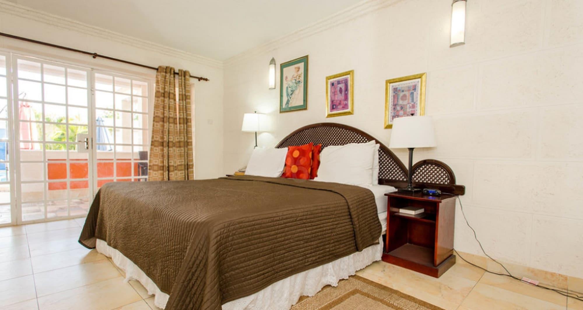 Ocean 15 Hotel Christ Church Esterno foto