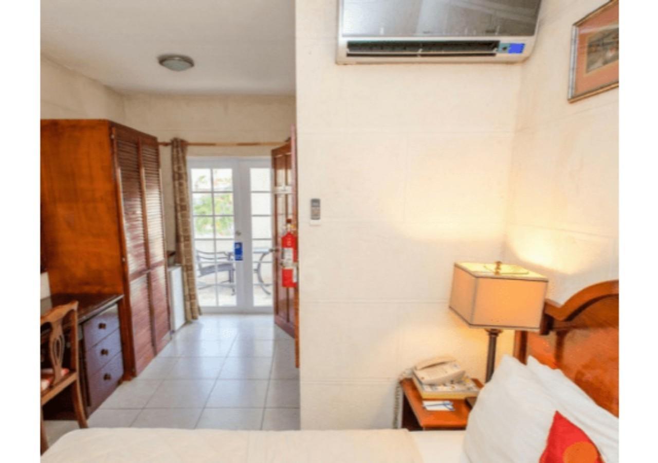 Ocean 15 Hotel Christ Church Esterno foto