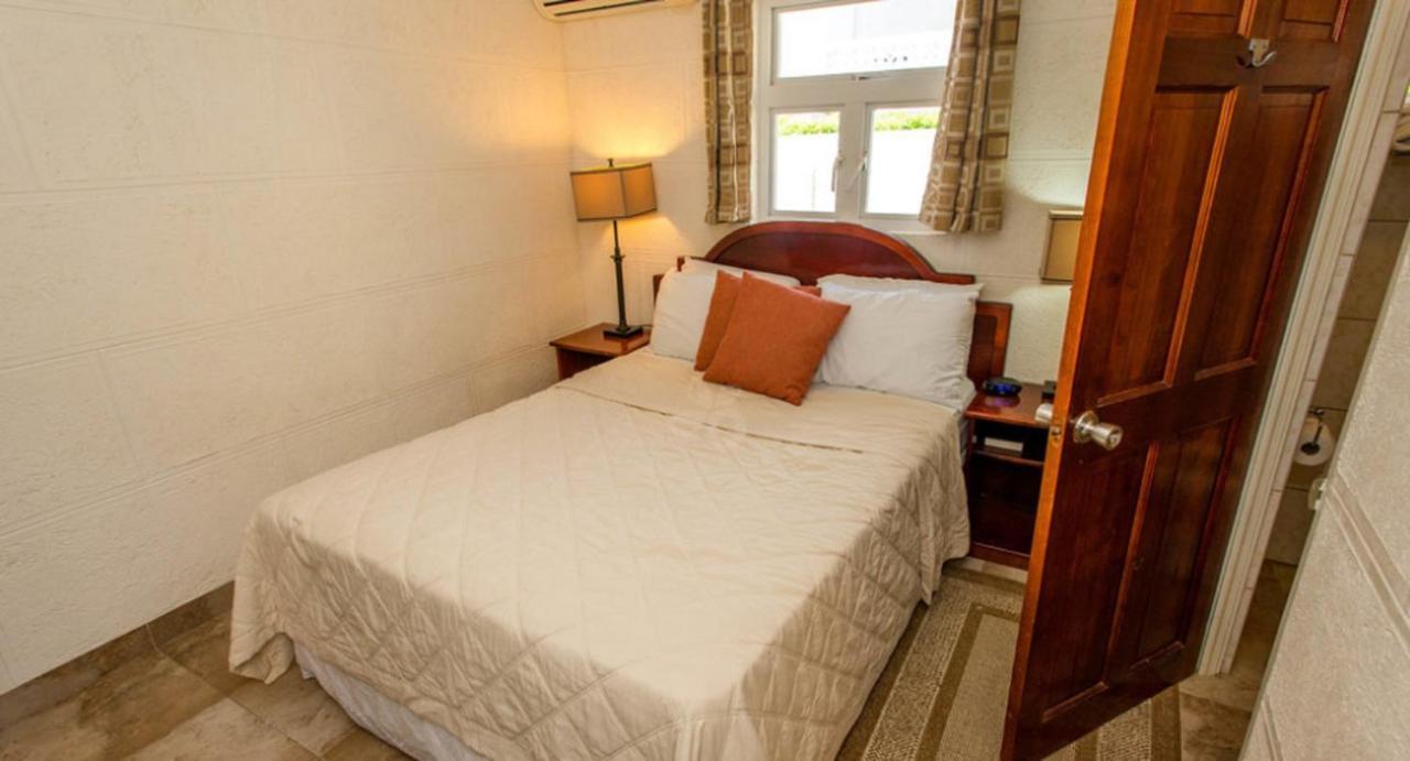 Ocean 15 Hotel Christ Church Esterno foto