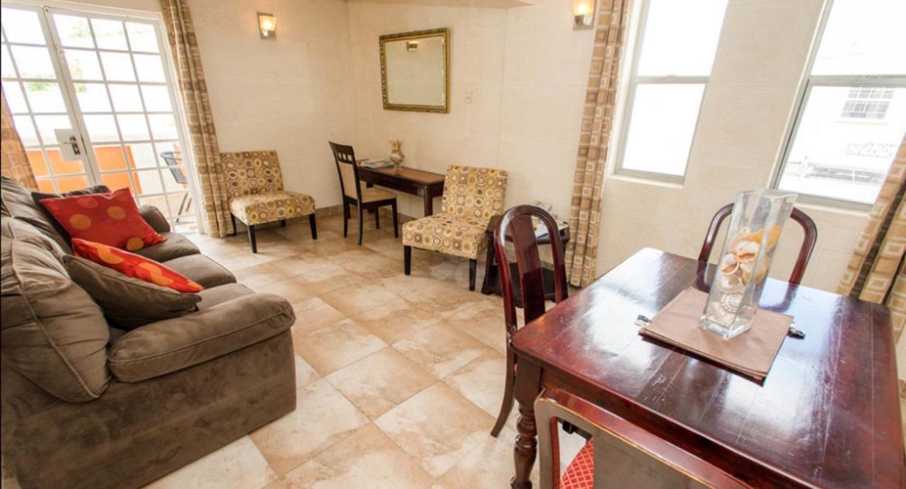 Ocean 15 Hotel Christ Church Esterno foto