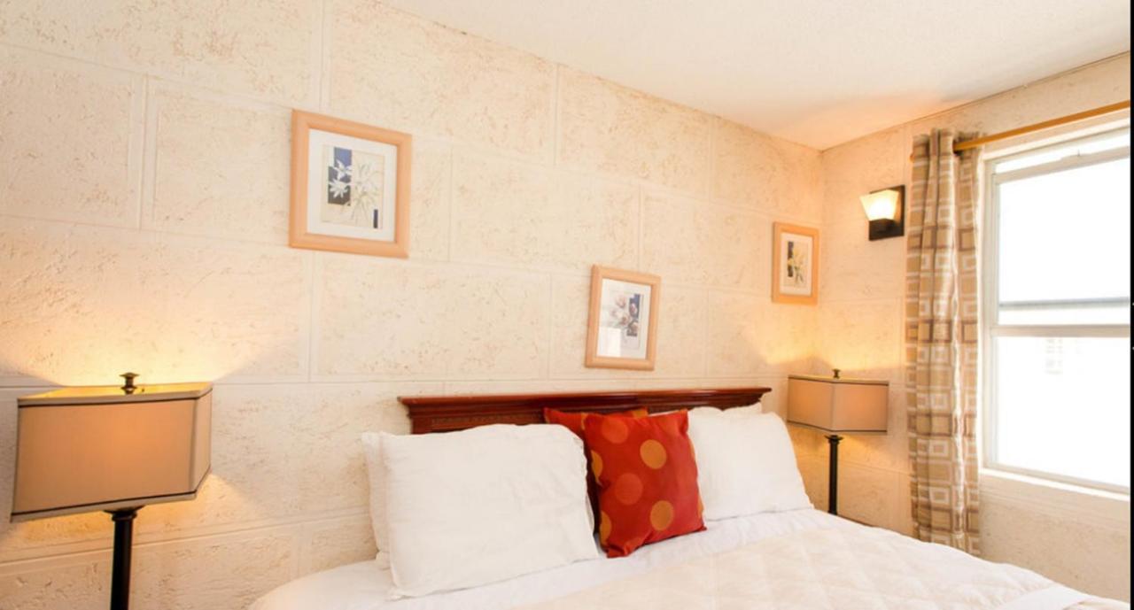 Ocean 15 Hotel Christ Church Esterno foto
