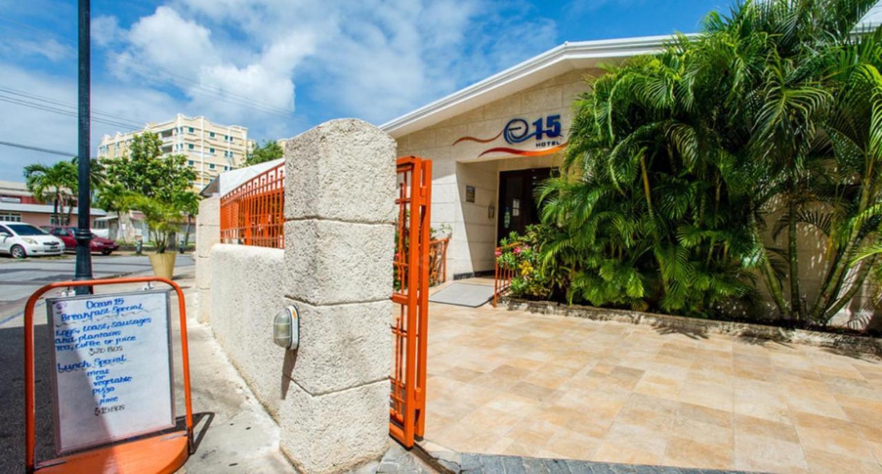 Ocean 15 Hotel Christ Church Esterno foto