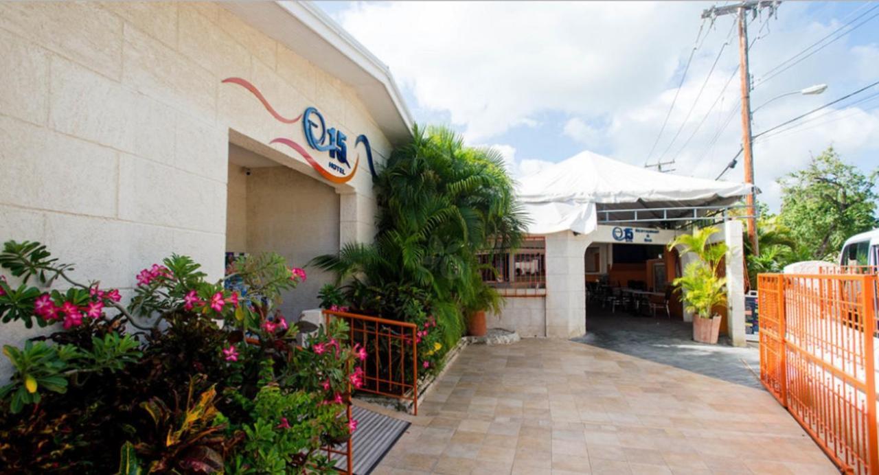 Ocean 15 Hotel Christ Church Esterno foto